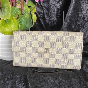 Louis Vuitton Damier Azur Cream and Brown Wallet w/ original packaging